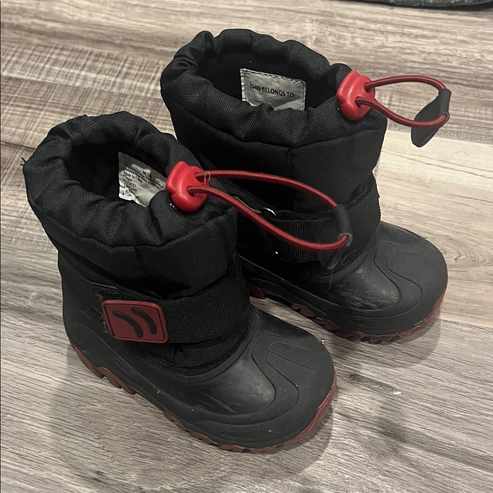 Cozy Black and Red Kids Snow Boots